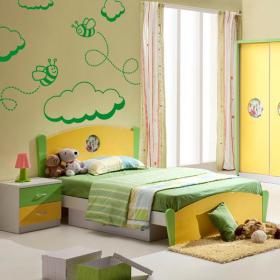 Decoraci&oacute;n Paredes Abejas y Nubes