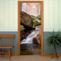 Vinilos decorativos puertas cascada en otoño