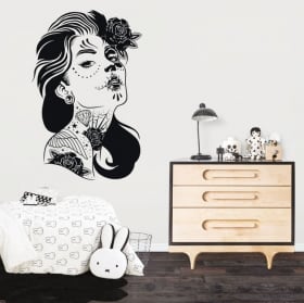 Vinilos decorativos calavera y plumas
