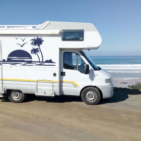 Vinilos decorativos autocaravanas atardecer en la playa