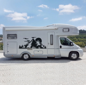 Vinilos autocaravanas paisaje con montañas