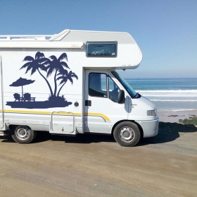 Vinilos decorativos autocaravanas palmeras en la playa