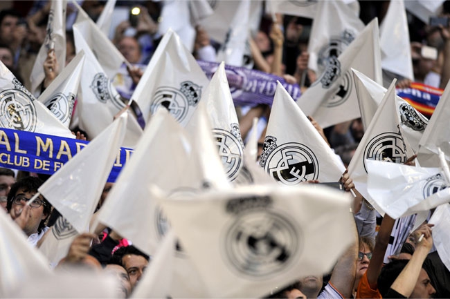 Bandera Real Madrid Grande 150 x 90 cm